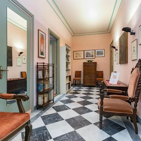 Elegante E Raffinato In Zona Crocetta By Wonderful Italy