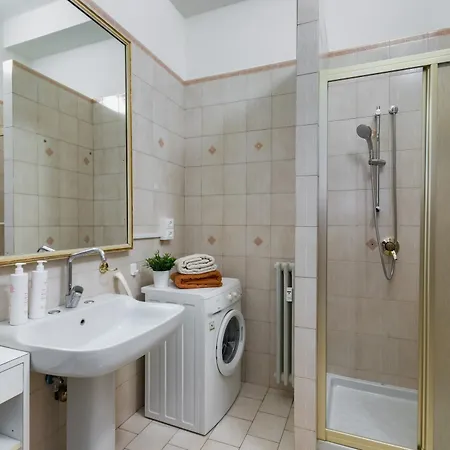 Elegante E Raffinato In Zona Crocetta Appartamento *