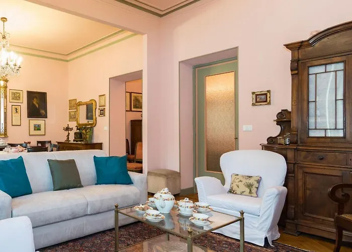 Elegante E Raffinato In Zona Crocetta By Wonderful Italy アパート
