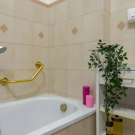 Elegante E Raffinato In Zona Crocetta Lägenhet